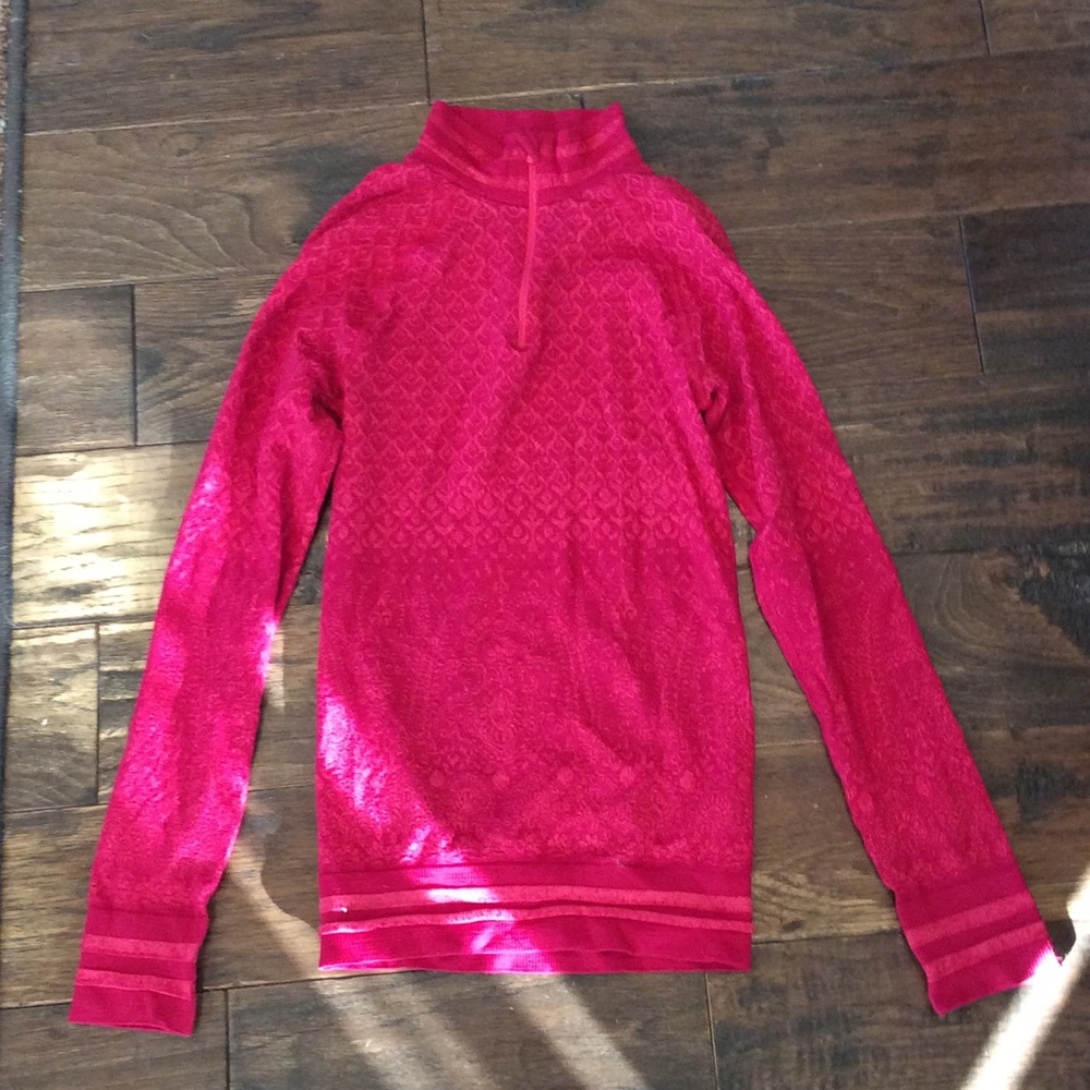 Athleta long sleeved shirt